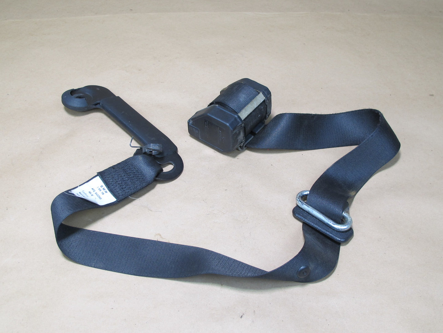 85-89 BMW E24 635CSi FRONT LEFT & RIGHT SIDE SEATBELT RETRACTOR SET OEM