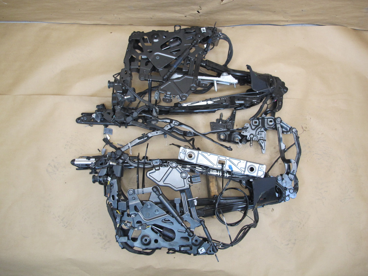 07-13 BMW E93 Convertible Set of 2 TOP Roof Left & Right Hinge Cylinder OEM