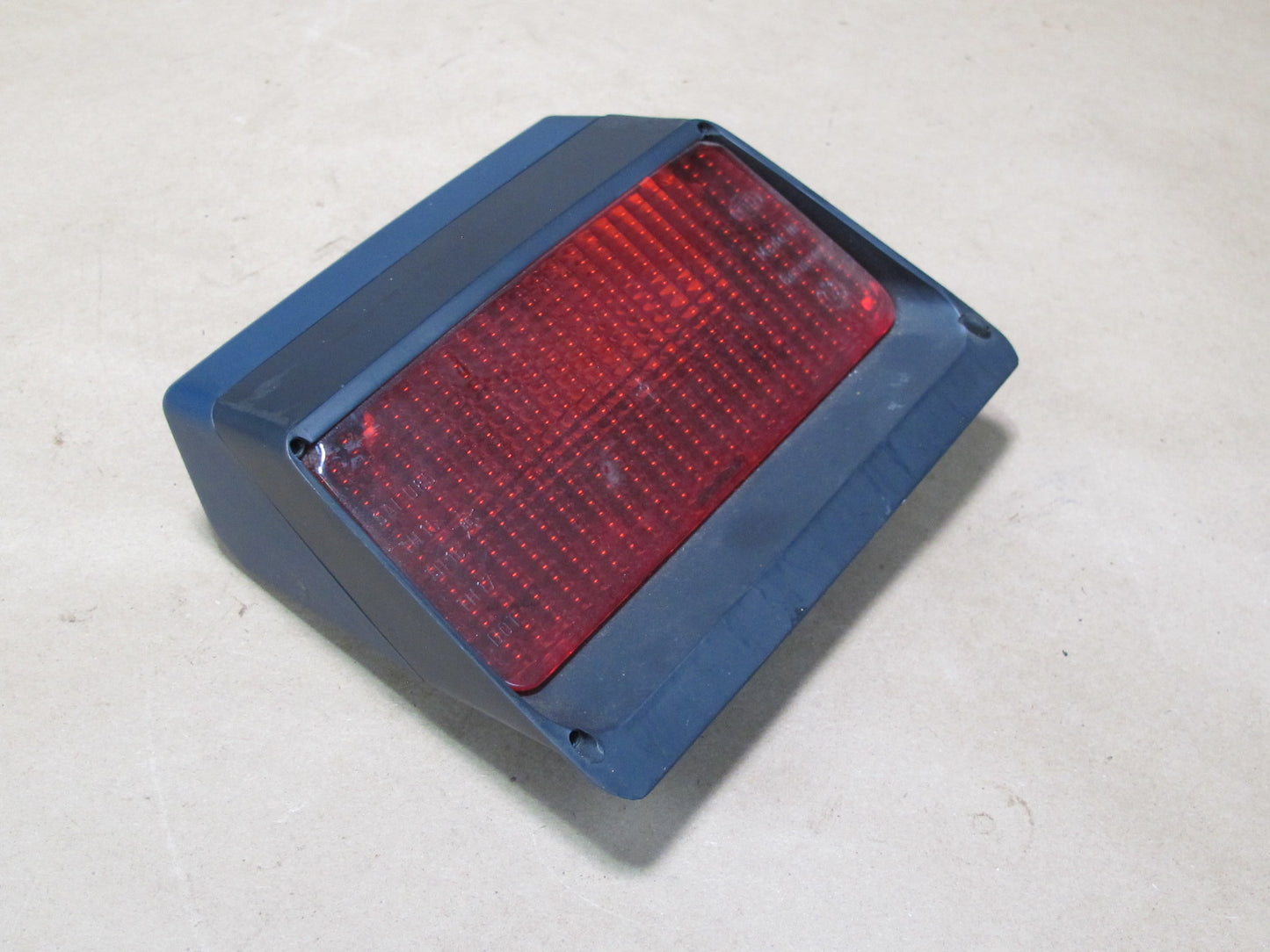 86-89 BMW E24 E28 E23 Rear Third 3RD Brake Stop Light Lamp 1377701 OEM