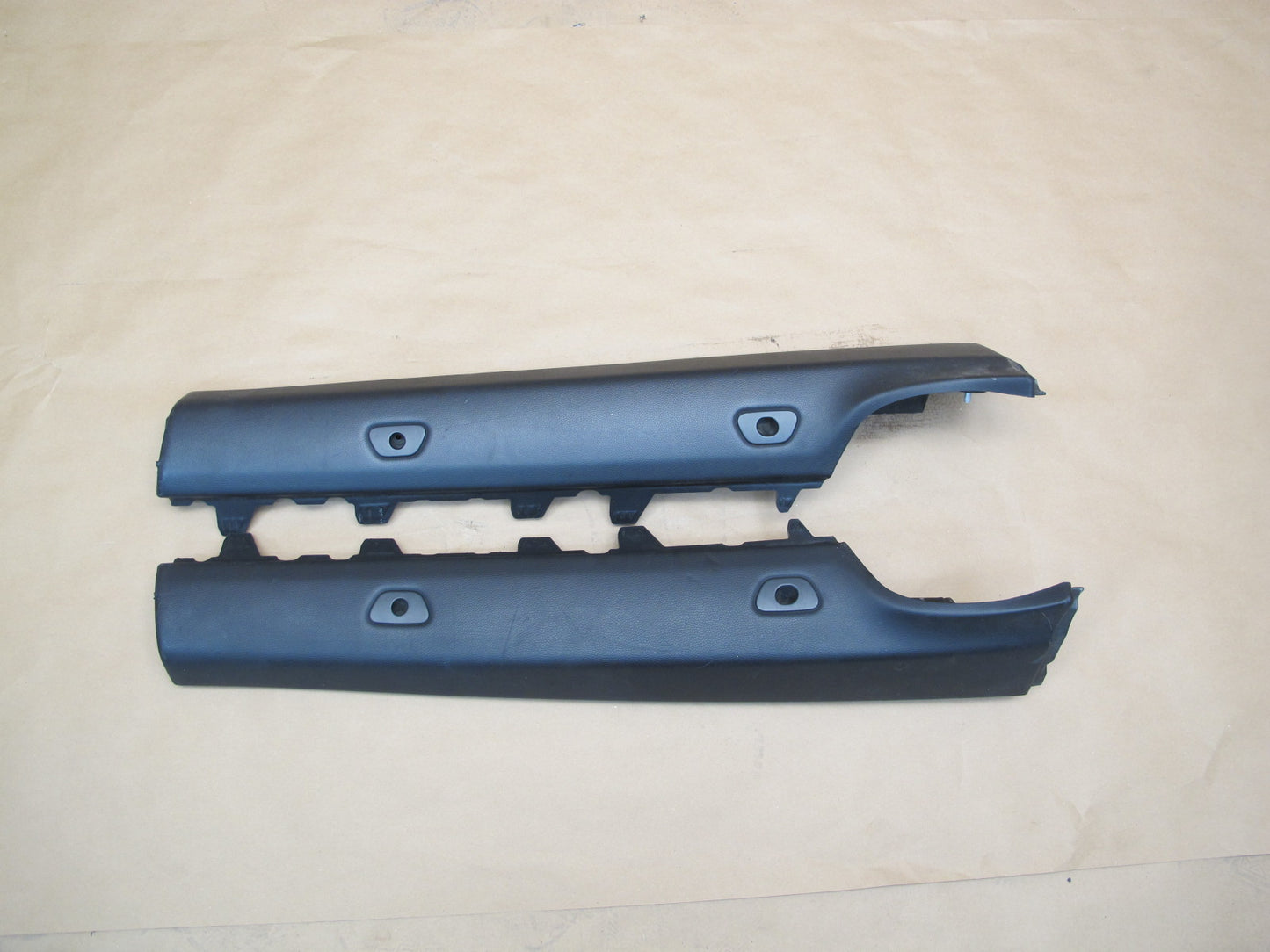 08-13 BMW E93 Convertible Set of 2 Rear Lateral Trim Cover Panel OEM