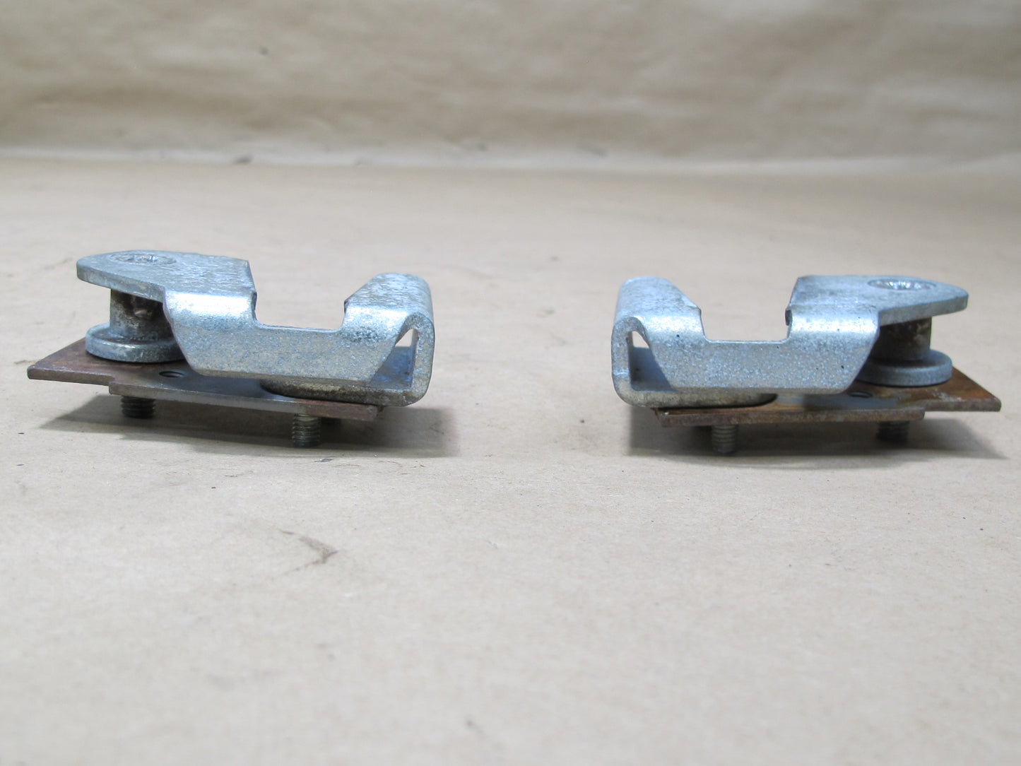 82-89 BMW E24 E28 Set of 2 Front Left & Right Door Latch Striker OEM