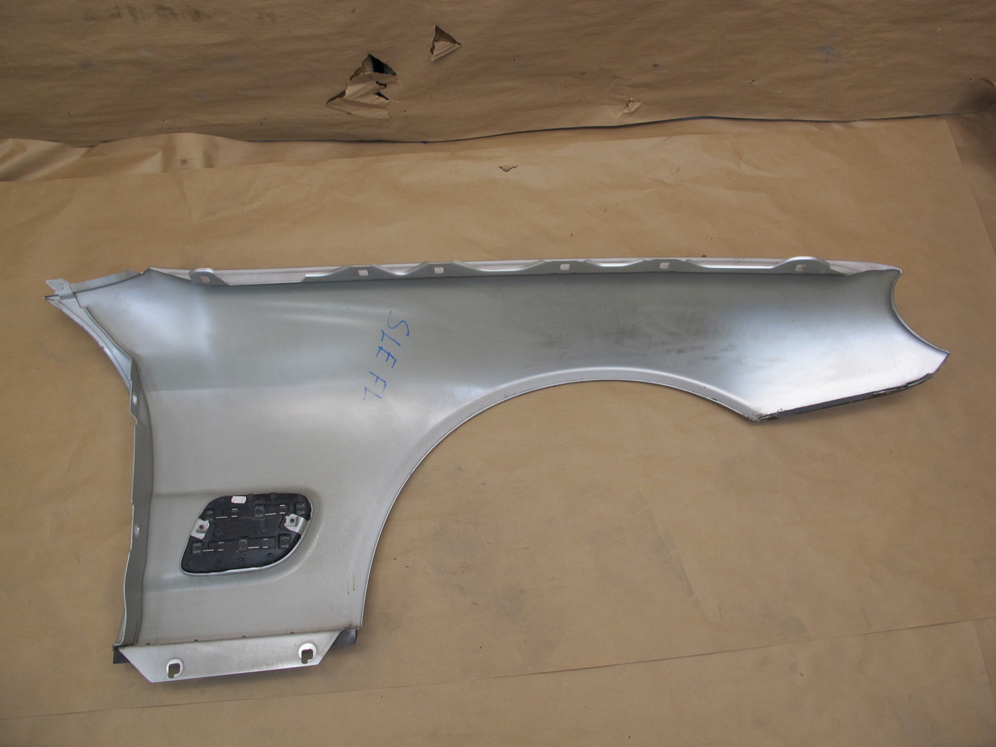 03-08 Mercedes R230 Sl-class Front Left Fender Shell Panel Cover Silver OEM