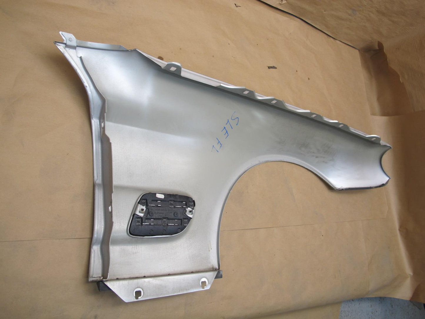 03-08 Mercedes R230 Sl-class Front Left Fender Shell Panel Cover Silver OEM