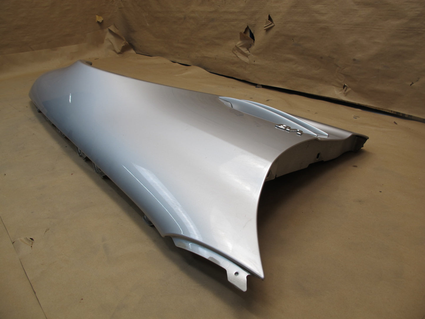 03-08 Mercedes R230 Sl-class Front Right Fender Shell Panel Cover Silver OEM