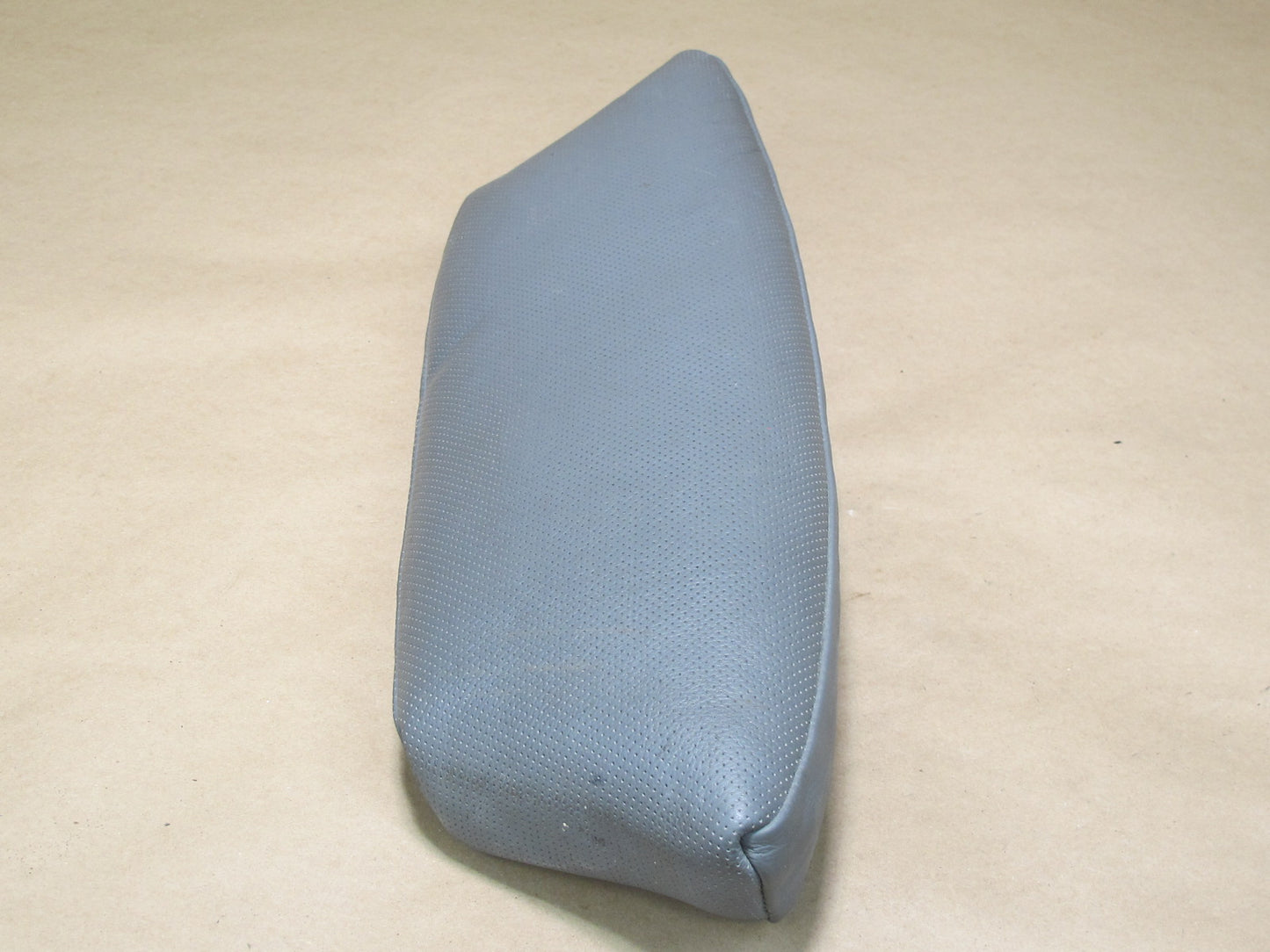 03-05 BMW E65 E66 7-SERIES Front Left Seat Lower Leather Cushion Pad OEM