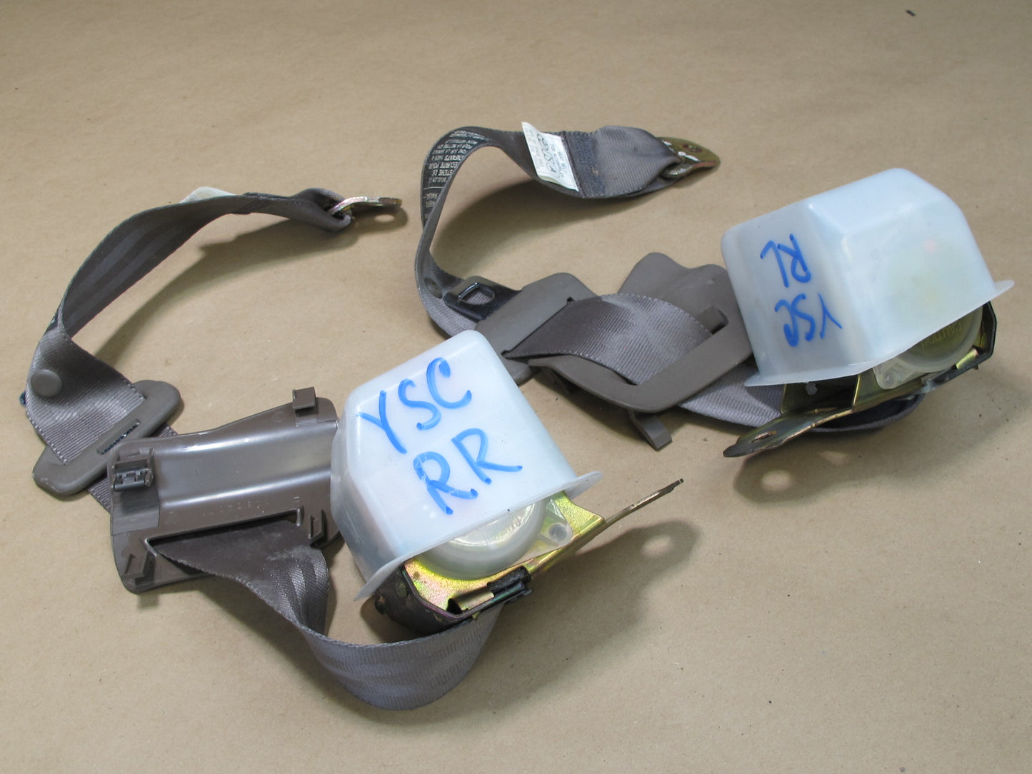 97-00 LEXUS SC300 SC400 REAR RIGHT & LEFT SIDE SEATBELT RETRACTOR SET OEM