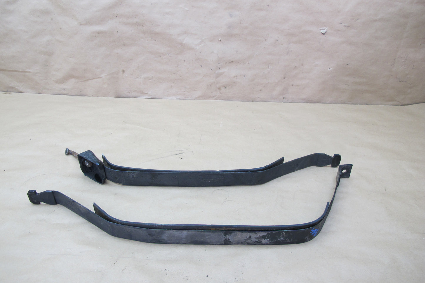 84-89 Nissan 300ZX Z31 2+0 Set of 2 Fuel Gas Tank Strap OEM