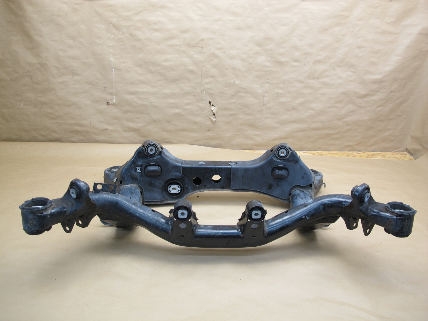 07-13 BMW E90 E92 E93 RWD Rear Suspension Crossmember Subframe Carrier OEM