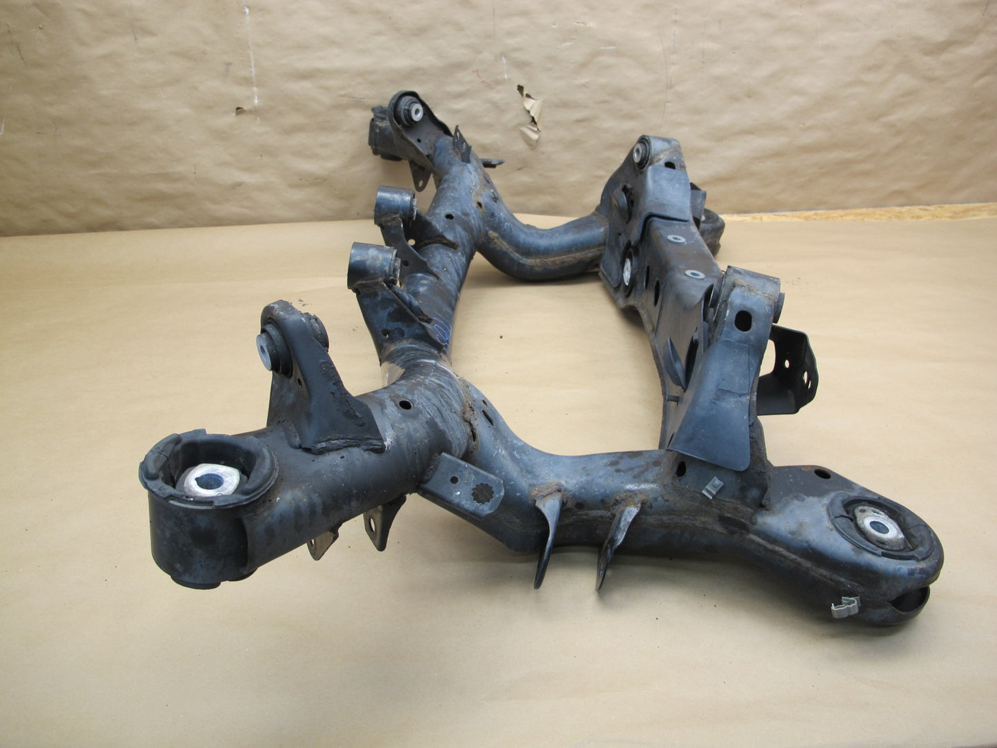 07-13 BMW E90 E92 E93 RWD Rear Suspension Crossmember Subframe Carrier OEM