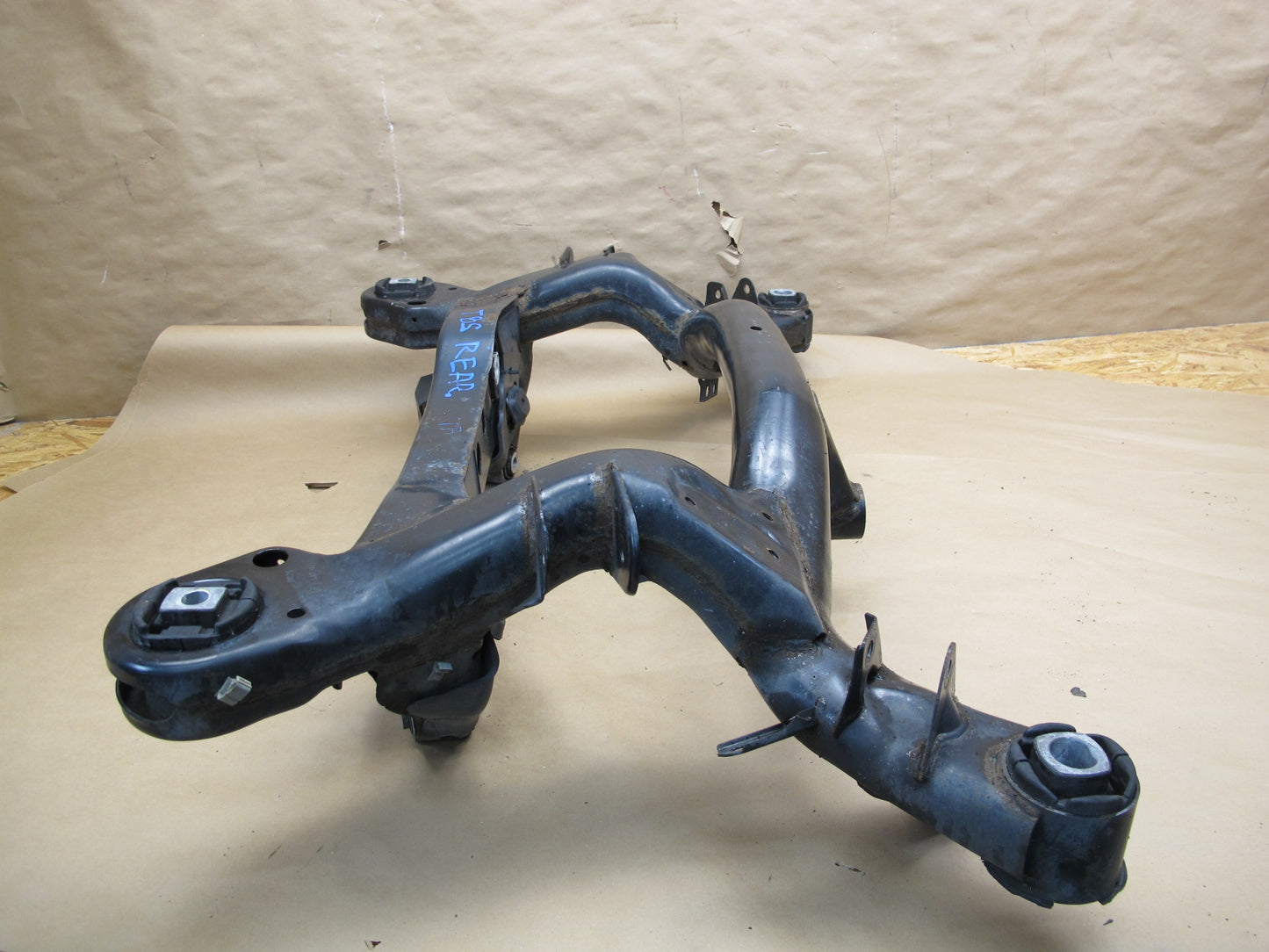 07-13 BMW E90 E92 E93 RWD Rear Suspension Crossmember Subframe Carrier OEM