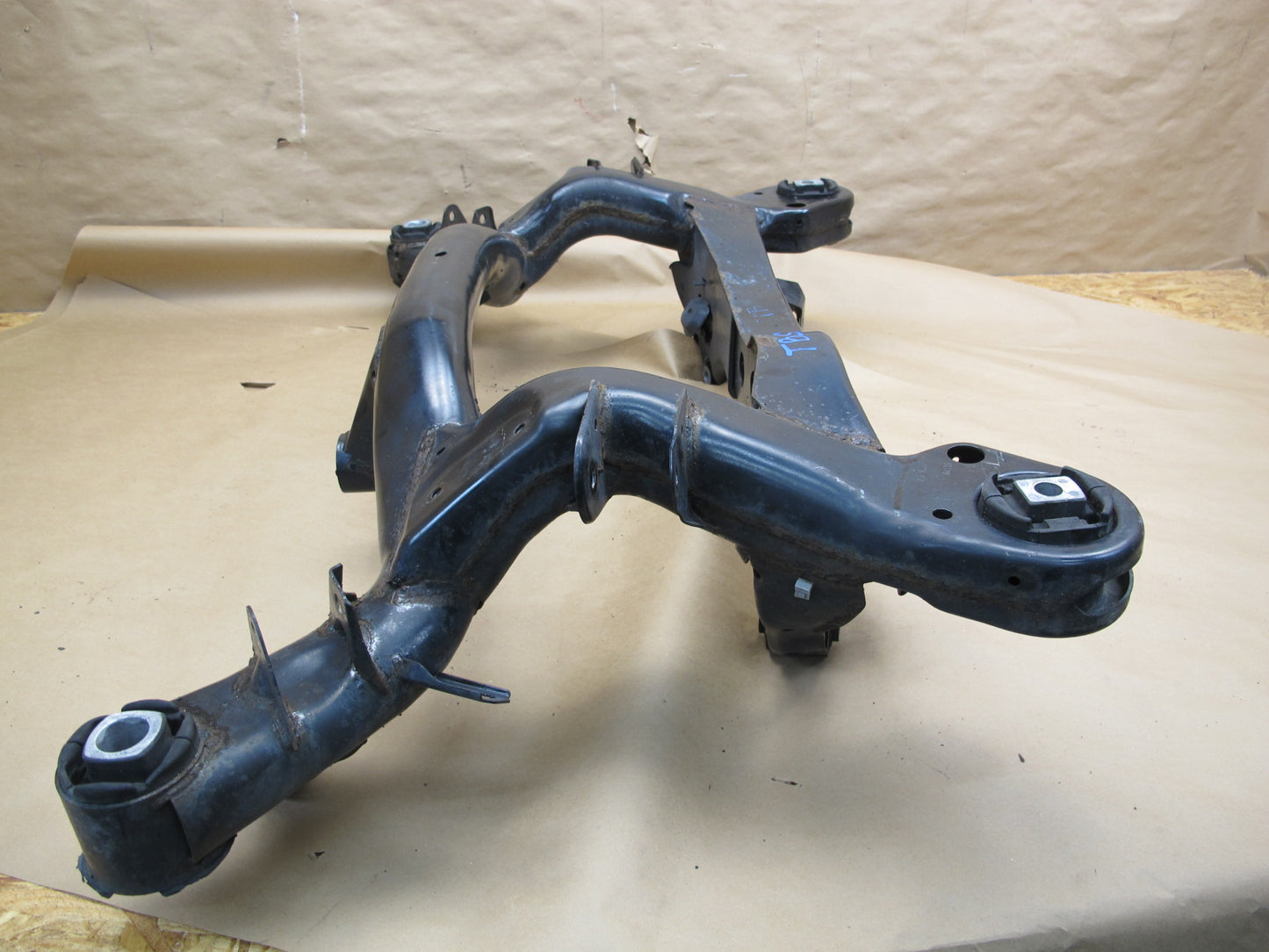 07-13 BMW E90 E92 E93 RWD Rear Suspension Crossmember Subframe Carrier OEM