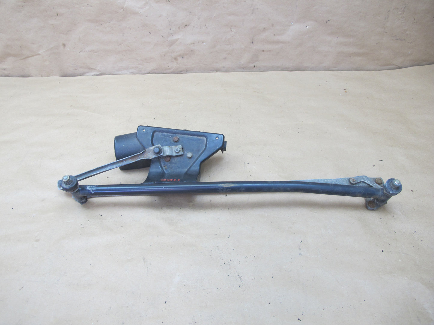 83-89 BMW E24 6-SERIES Front Windshield Wiper Transmission Linkage w Motor OEM