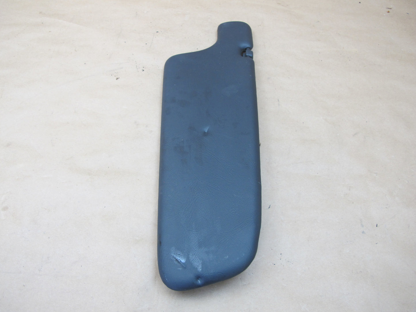 83-89 BMW E24 6-SERIES Set of 2 Front Left & Right Sun Visor w Mirror OEM