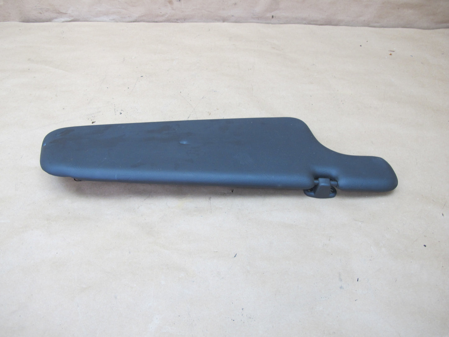 83-89 BMW E24 6-SERIES Set of 2 Front Left & Right Sun Visor w Mirror OEM