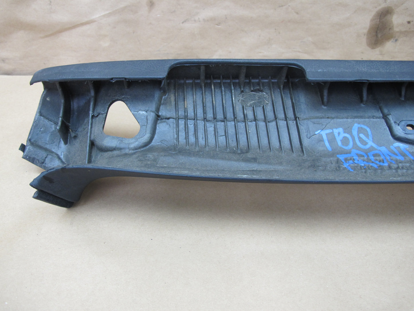 01-06 BMW E46 Convertible Front Upper Headliner Trim Panel w Dome Light OEM