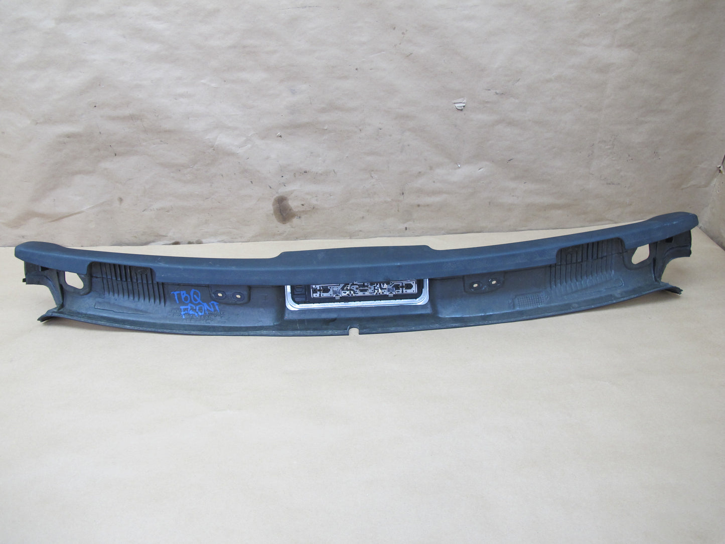 01-06 BMW E46 Convertible Front Upper Headliner Trim Panel w Dome Light OEM