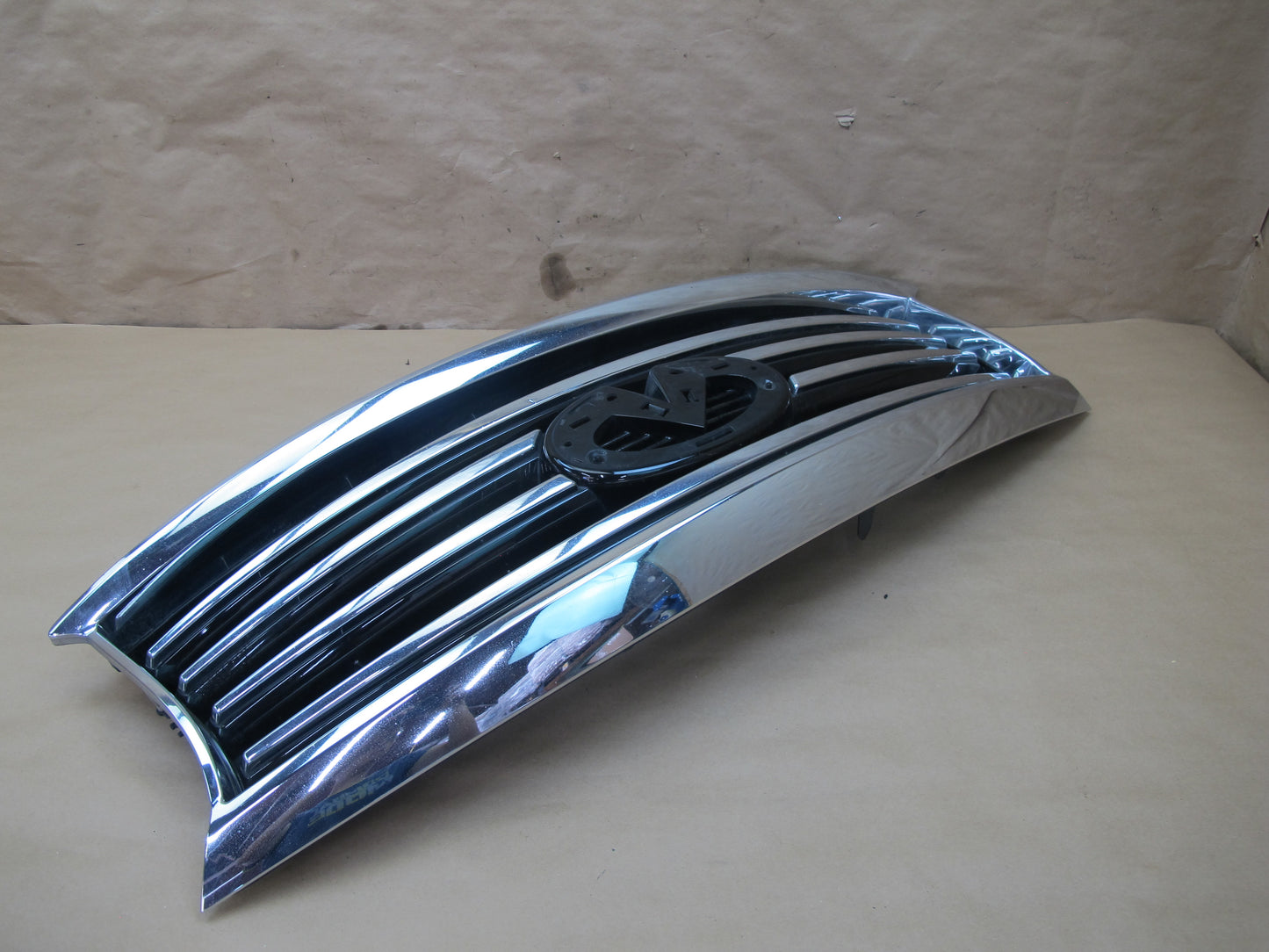 2014-2015 Infiniti QX60 2.5L Hybrid Front Bumper Chrome Grille 62310-3JV0B