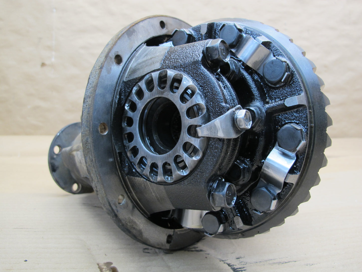 2003-2009 Lexus UZJ120L GX470 4WD Rear Axle Differential Carrier Assy 3.73 Ratio