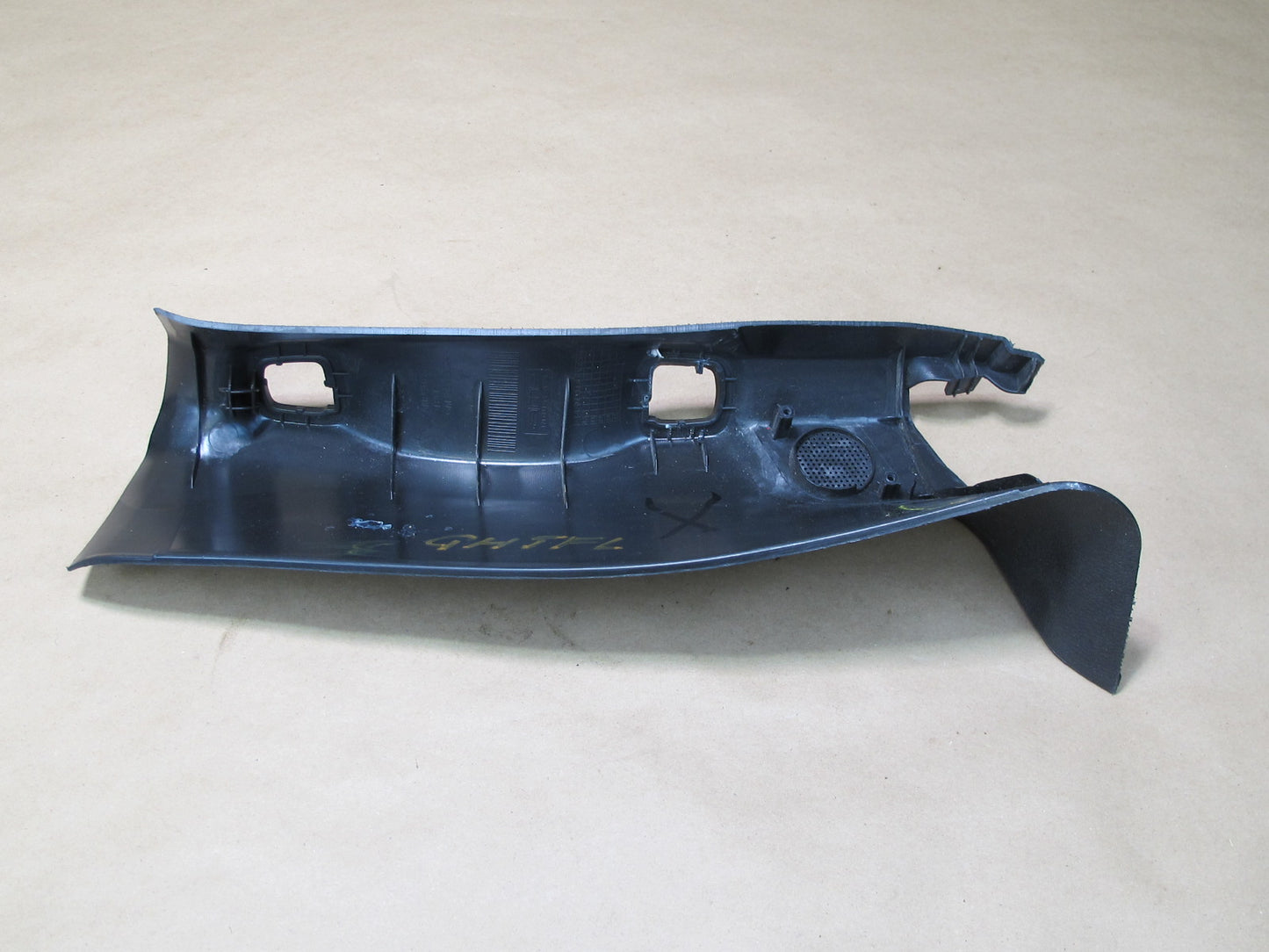 2008-2009 Hummer H2 Front Left & Right Side Upper A Pillar Trim Cover Panel Set