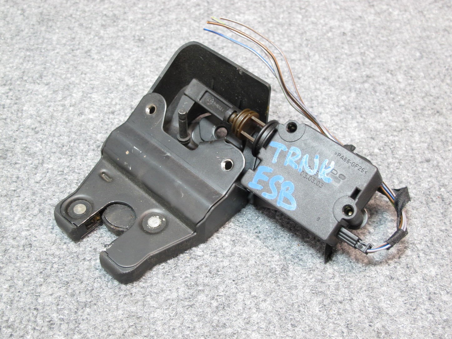 03-08 BMW E65 E66 7-SERIES Rear Trunk Lid Lock Latch Actuator OEM