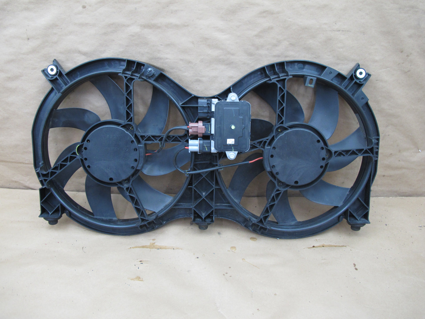 2013-2020 Infiniti JX35 QX60 Engine Radiator Cooling Fan Shroud Assembly