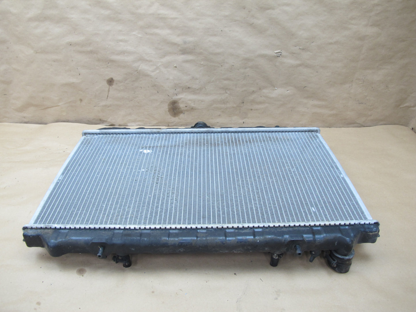 90-96 Nissan Z32 300ZX NON Turbo Engine Cooling Radiator OEM