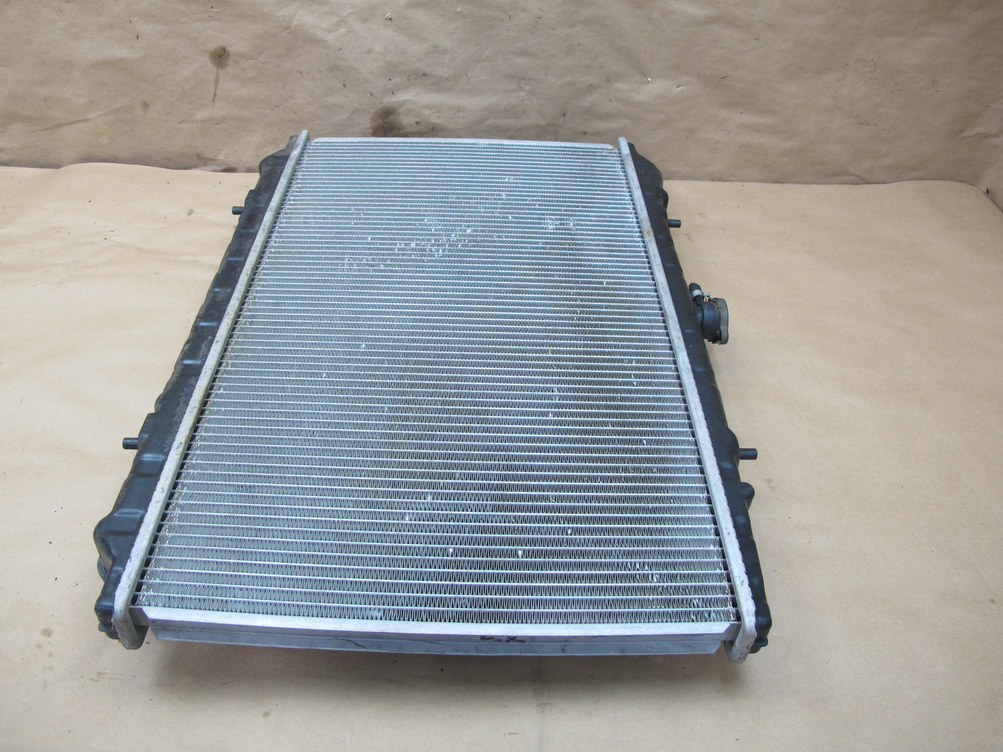 90-96 Nissan Z32 300ZX NON Turbo Engine Cooling Radiator OEM