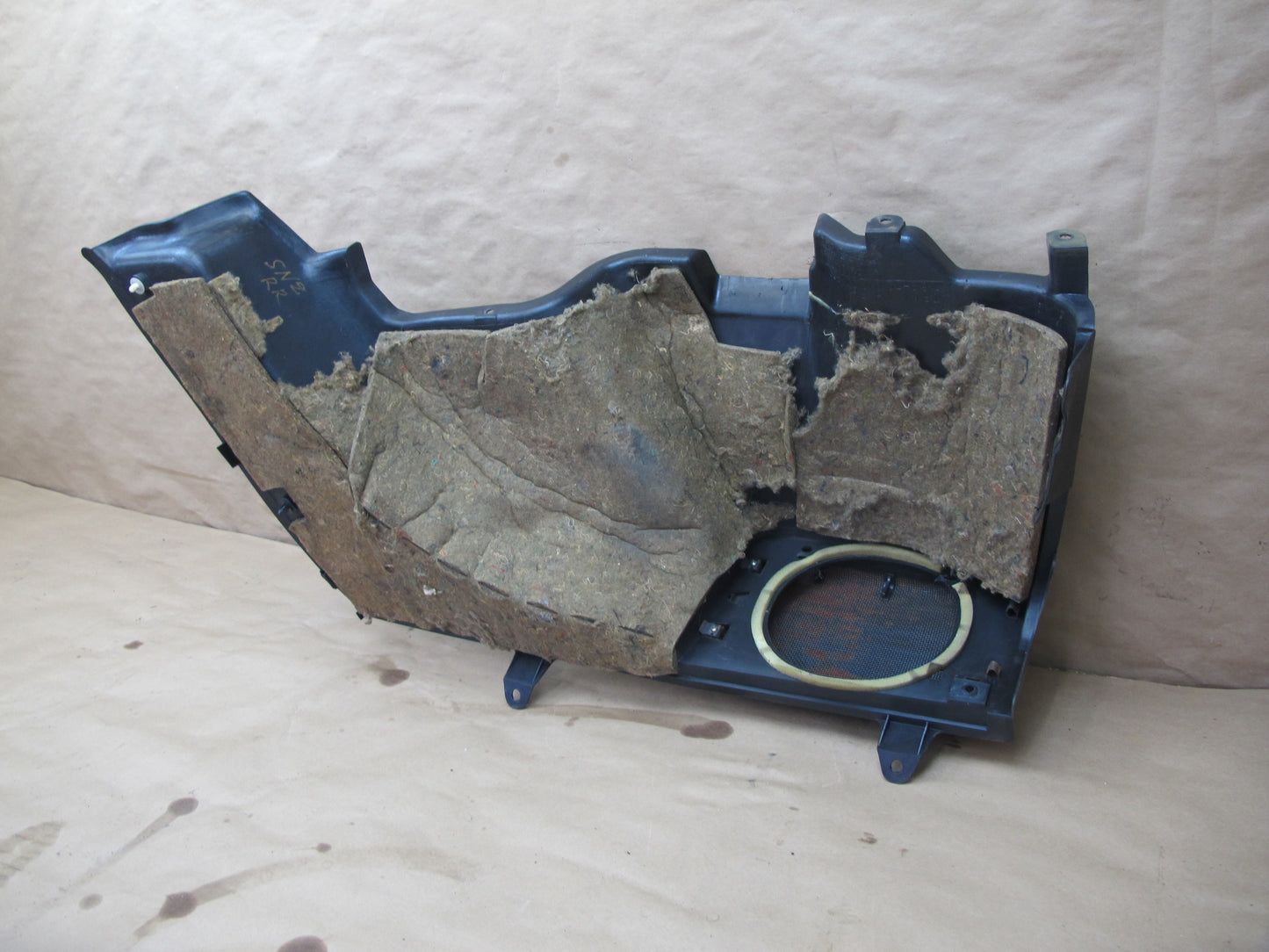 84-86 Nissan Z31 300ZX 2+0 Set of 2 Rear Right & Left Trunk Trim Cover OEM