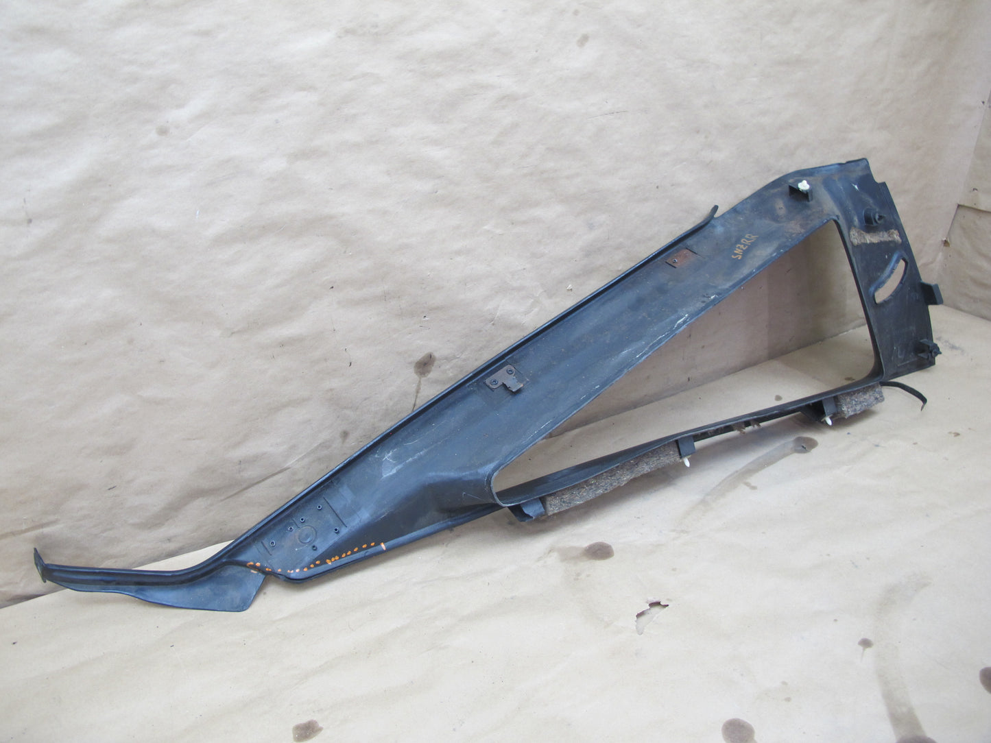 85-89 Nissan Z31 300ZX 2+0 NA Set of 2 Rear Left Right Quarter Window Trim OEM