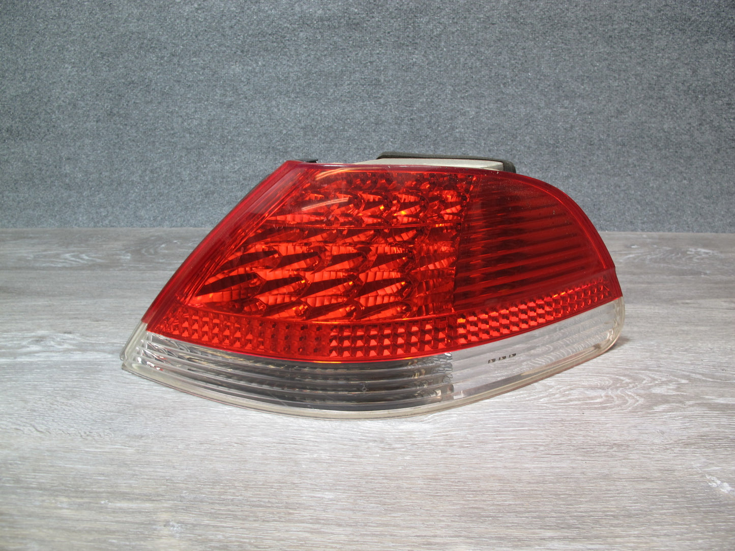 03-05 BMW E65 E66 7-SERIES Rear Right Tail Light Lamp 6911786 OEM