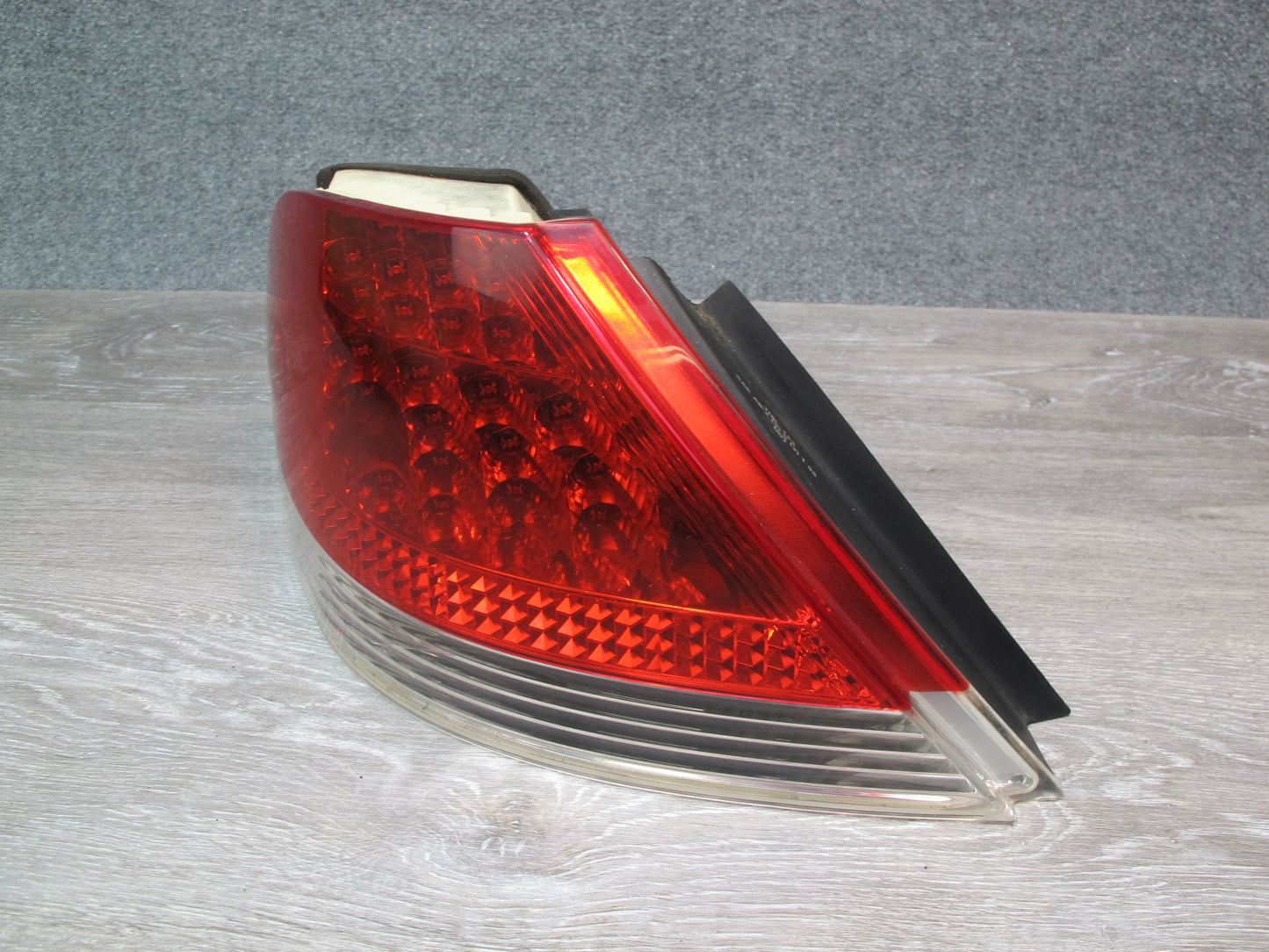 03-05 BMW E65 E66 7-SERIES Rear Left Tail Light Lamp OEM