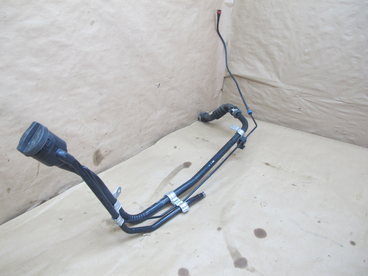 2003-2009 Lexus UZJ120L GX470 Fuel Tank Filler Neck Pipe Line