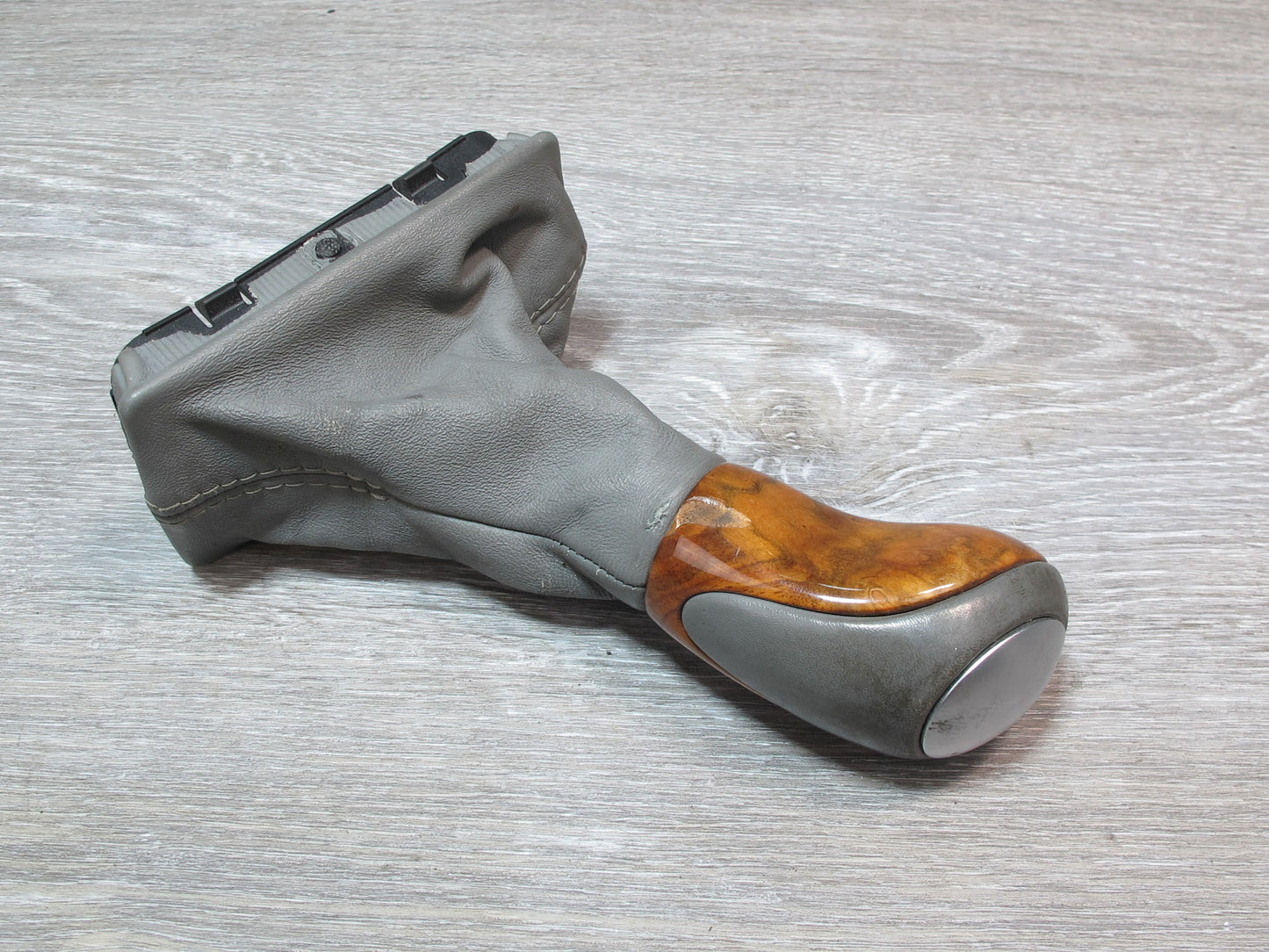03-04 Mercedes R230 Sl-class A/T Transmission Shifter Knob w Leather Boot OEM