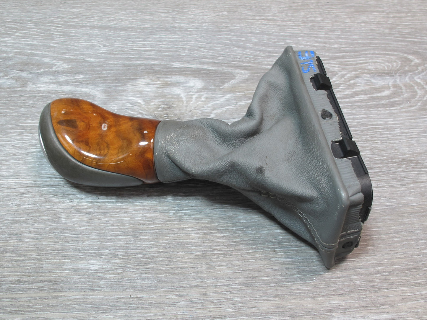 03-04 Mercedes R230 Sl-class A/T Transmission Shifter Knob w Leather Boot OEM