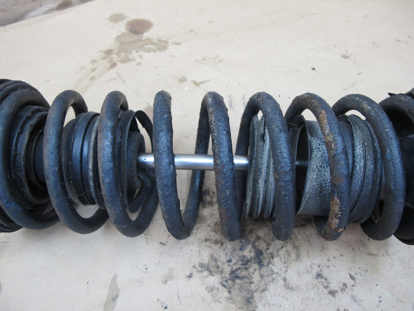 82-83 Datsun Nissan 280ZX S130 2+0 Rear Left Right Strut Shock Spring Set OEM