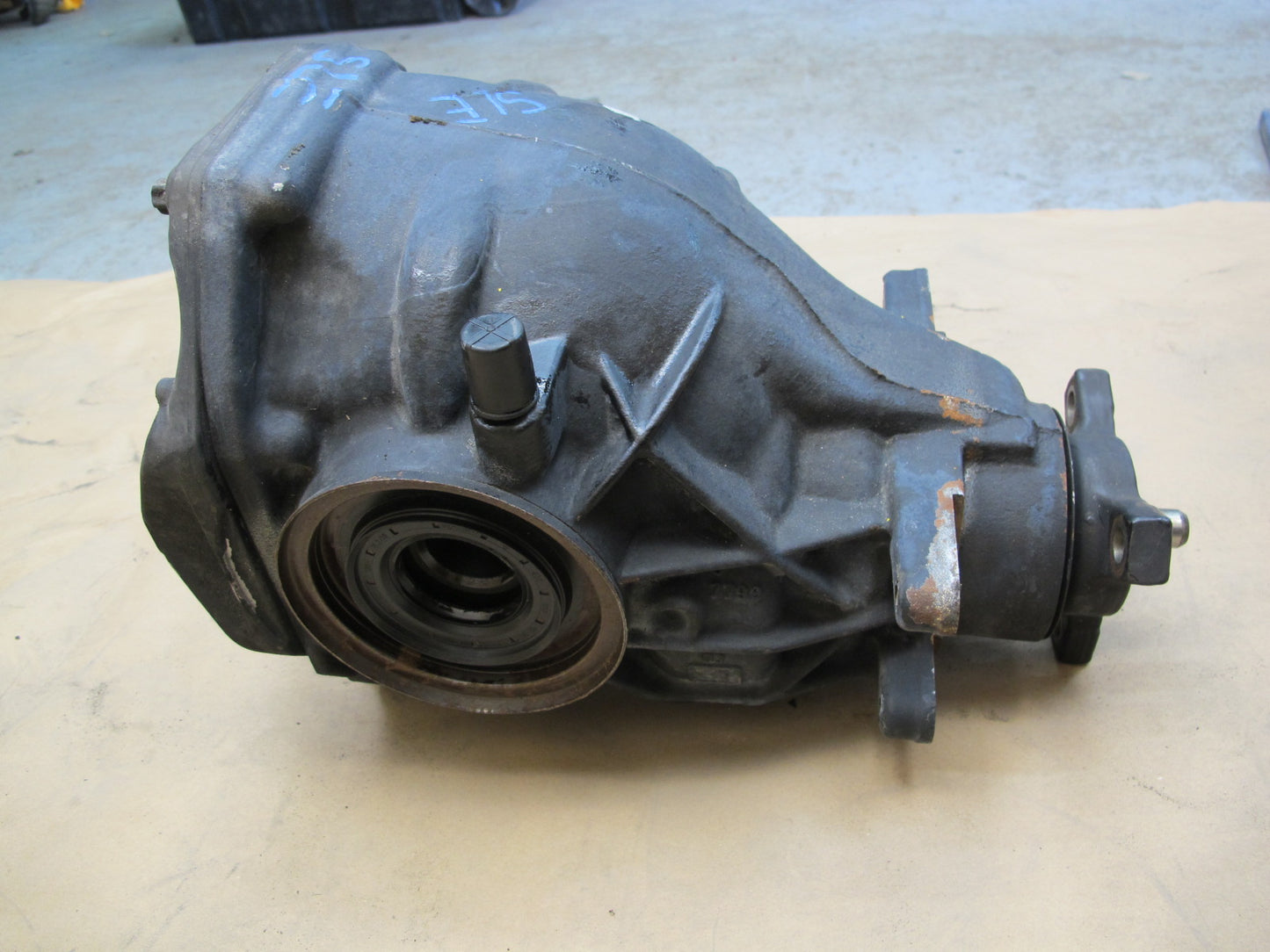 04-06 Mercedes R230 SL500 Rear Differential Carrier 2.82 Ratio 76k Miles OEM