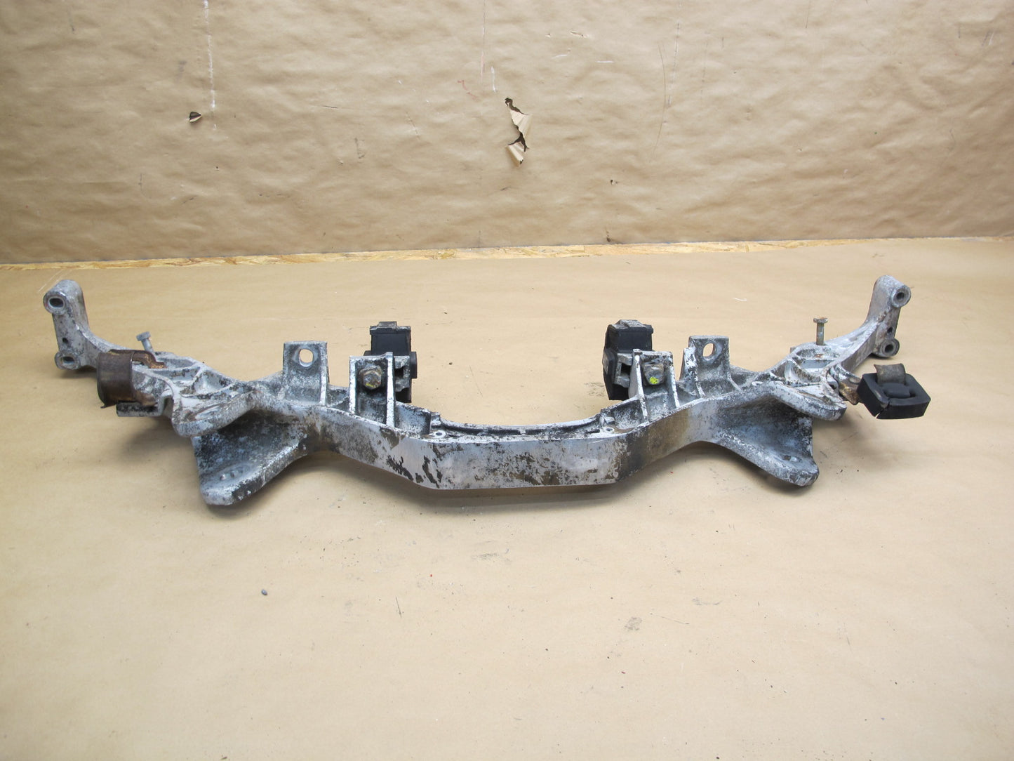 1985-1995 Porsche 928 S A/T Rear Sub Frame Suspension Crossmember Carrier