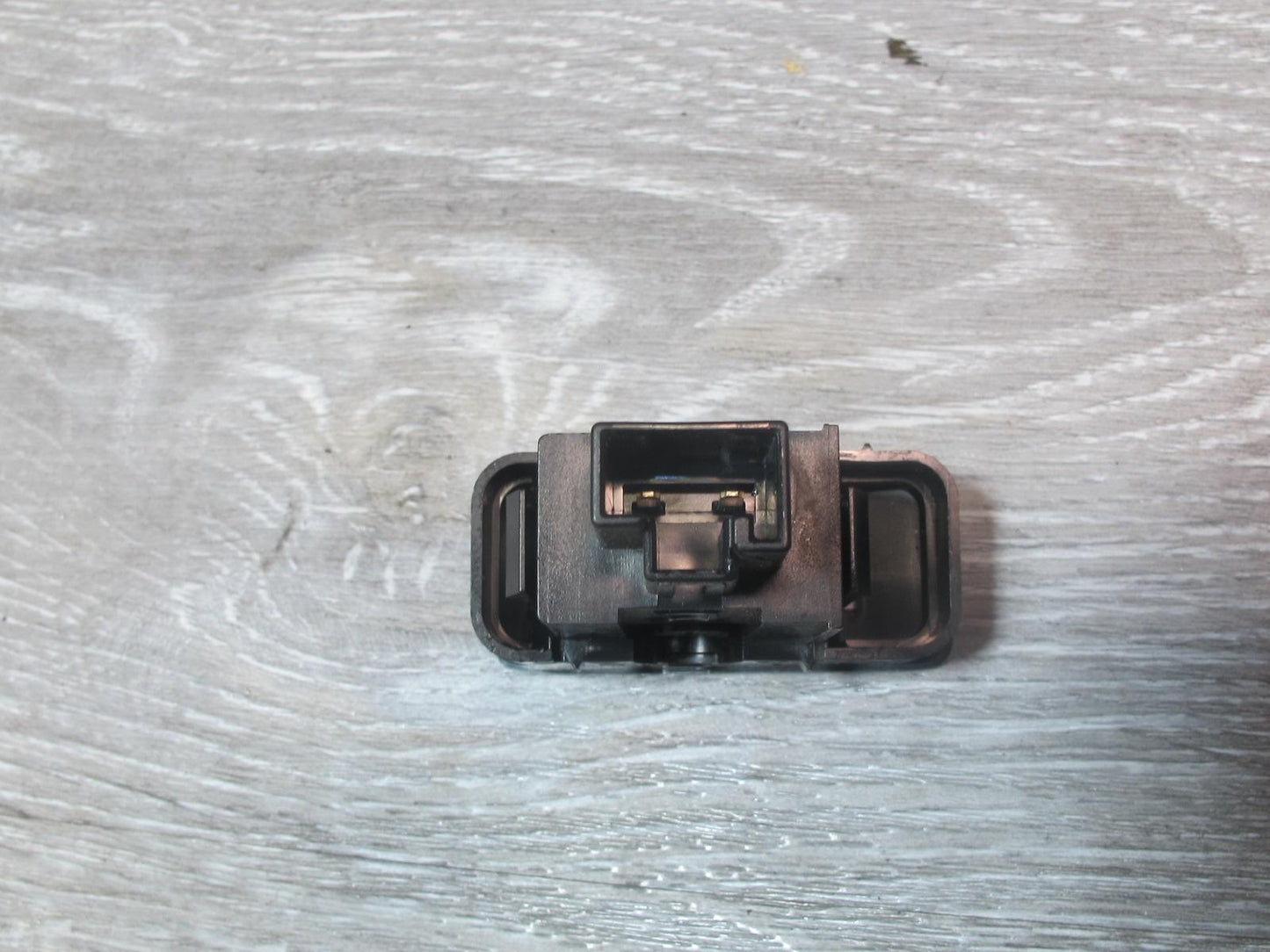 2003-2009 Lexus UZJ120L GX470 Passenger Seat Belt Indicator 83950-60030