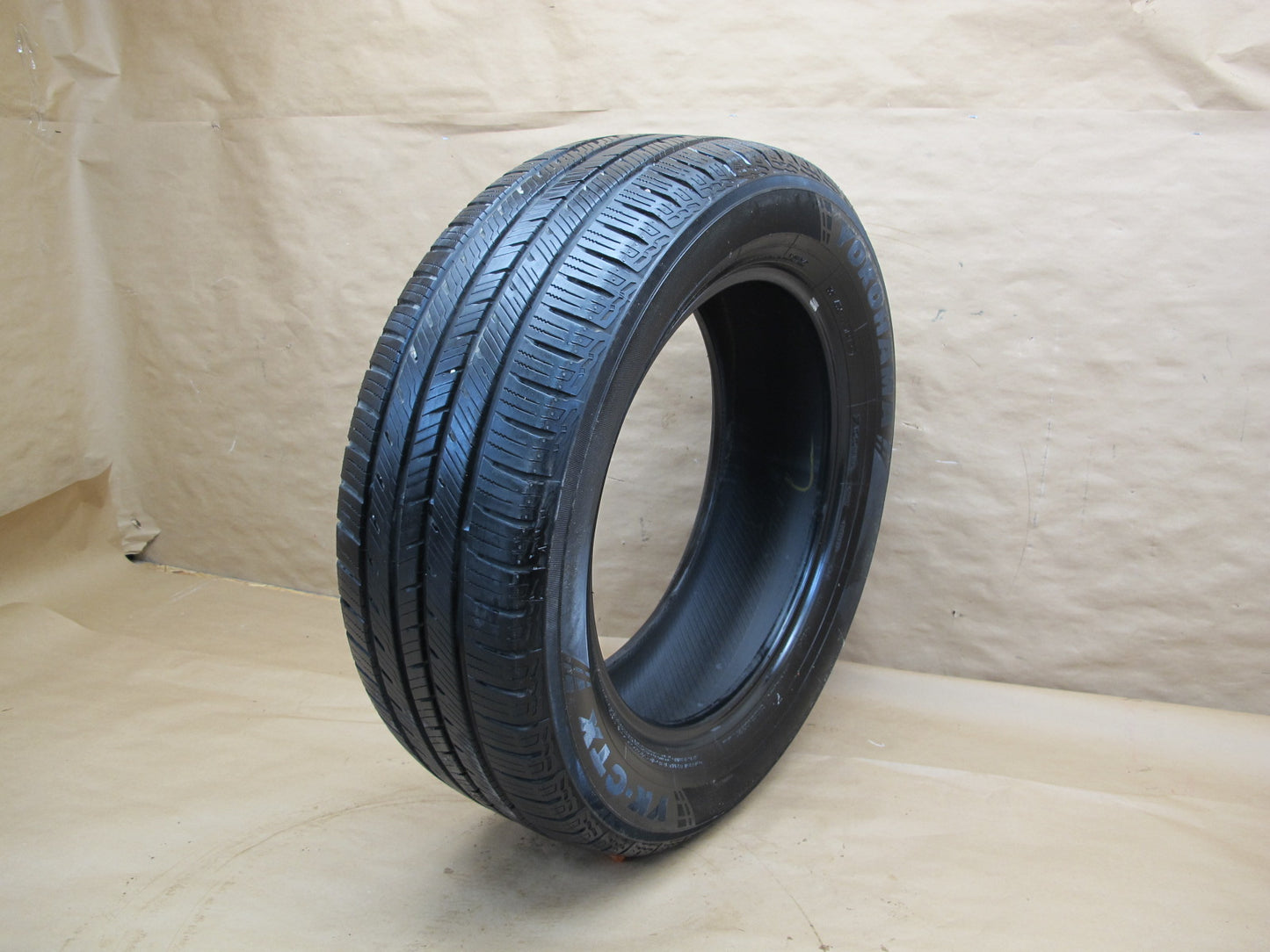 Yokohama Yk-ctx A/S Tire 235/60 R18 107V 2122 Tire Tread 8/32