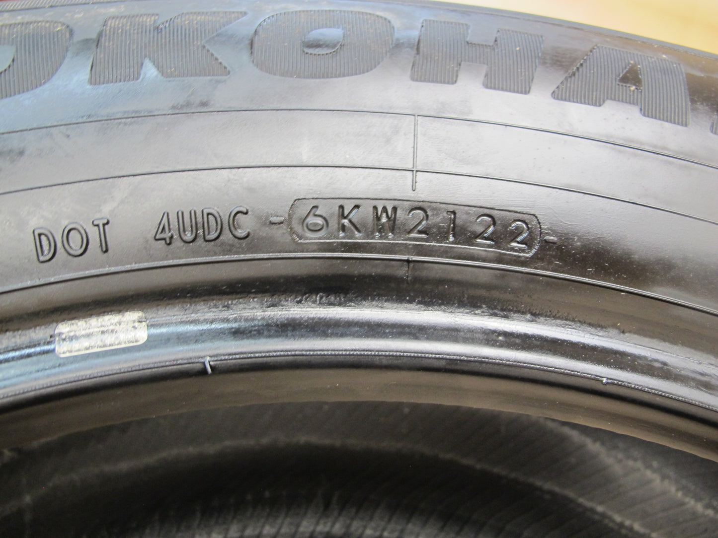 Yokohama Yk-ctx A/S Tire 235/60 R18 107V 2122 Tire Tread 8/32