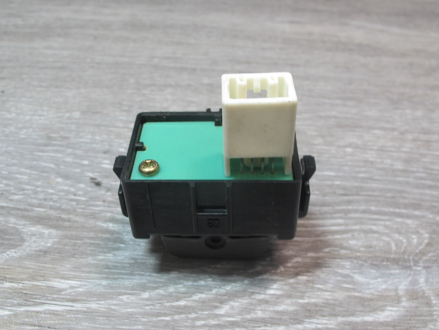 2003-2009 Lexus UZJ120L GX470 Front Right Door Lock Unlock Button Switch
