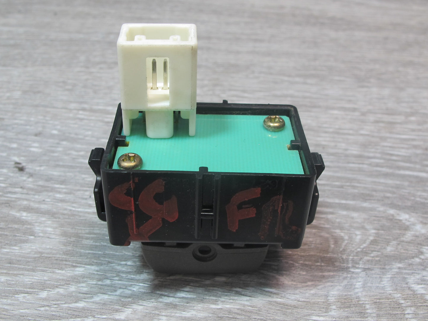 2003-2009 Lexus UZJ120L GX470 Front Right Door Lock Unlock Button Switch