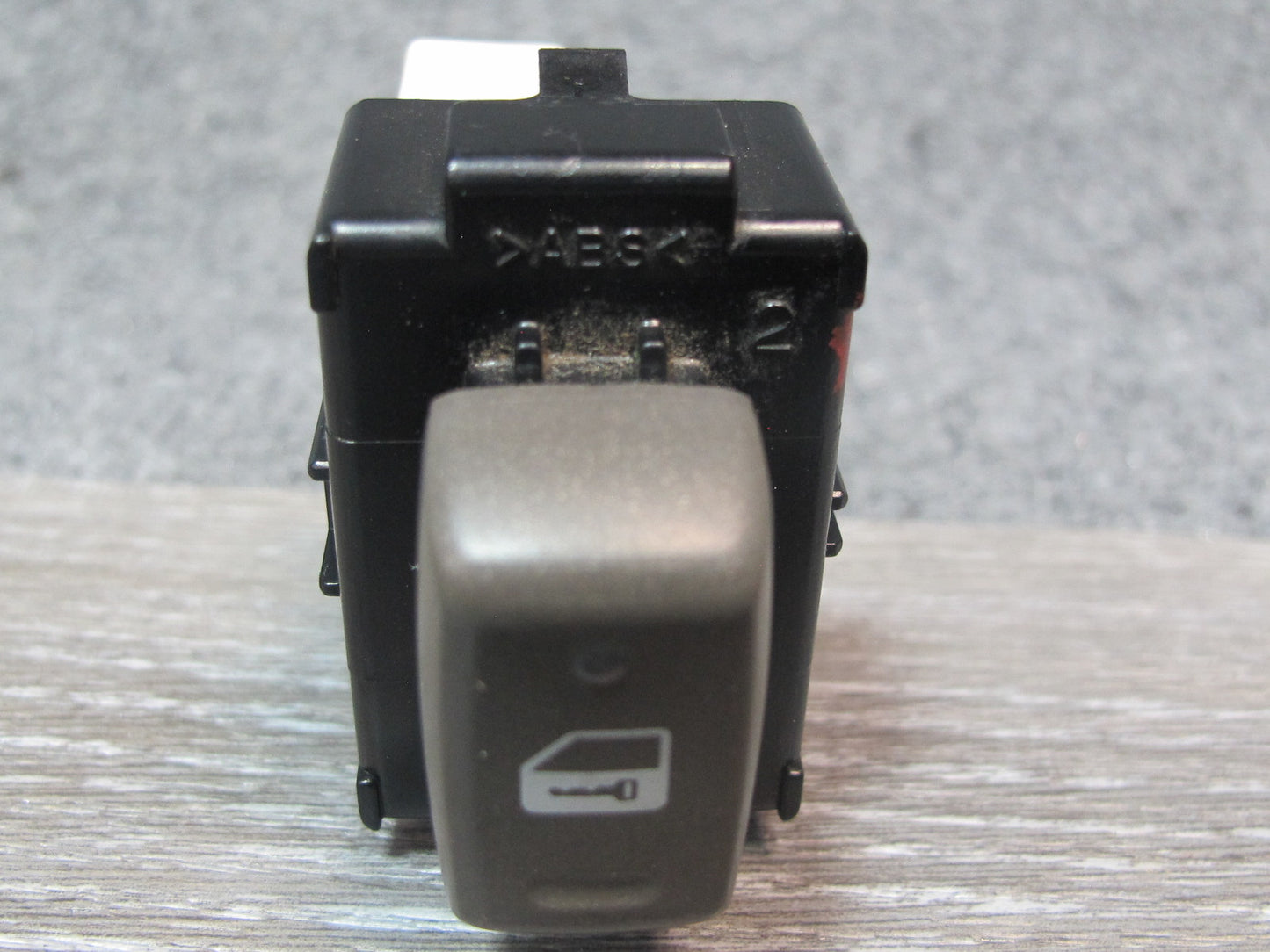 2003-2009 Lexus UZJ120L GX470 Front Right Door Lock Unlock Button Switch