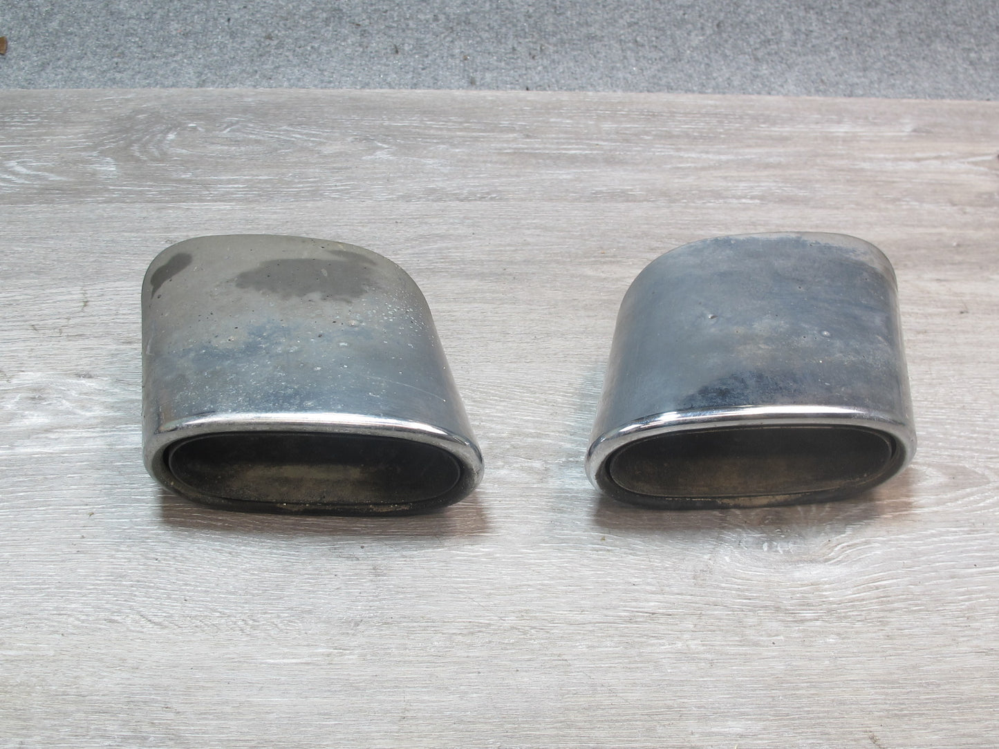 03-06 Mercedes R230 SL500 Set of 2 Rear Left & Right Exhaust Muffler Tips OEM