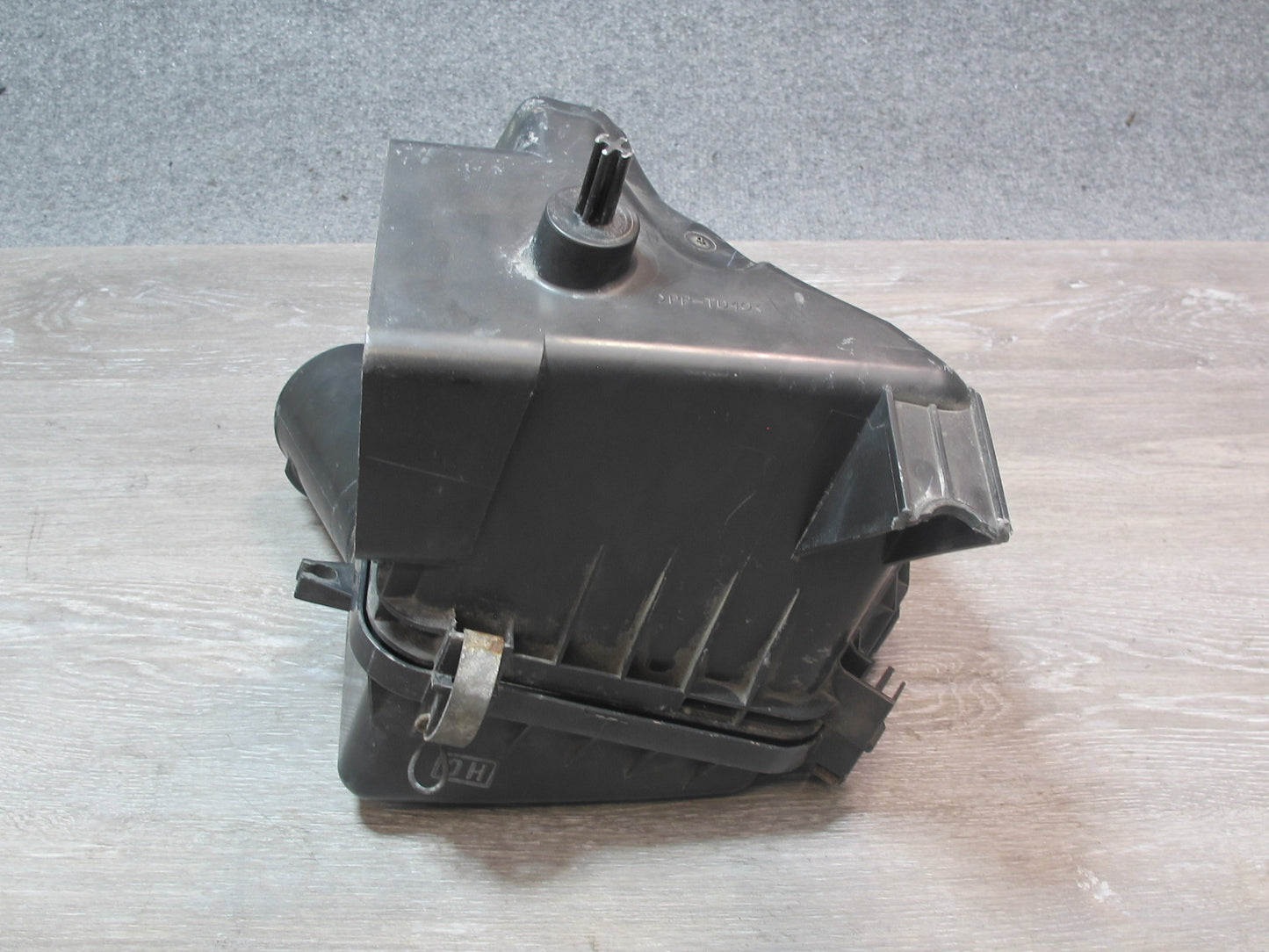 06-15 Lexus IS250 IS350 Air Intake Cleaner Filter Box 014140-0980 OEM