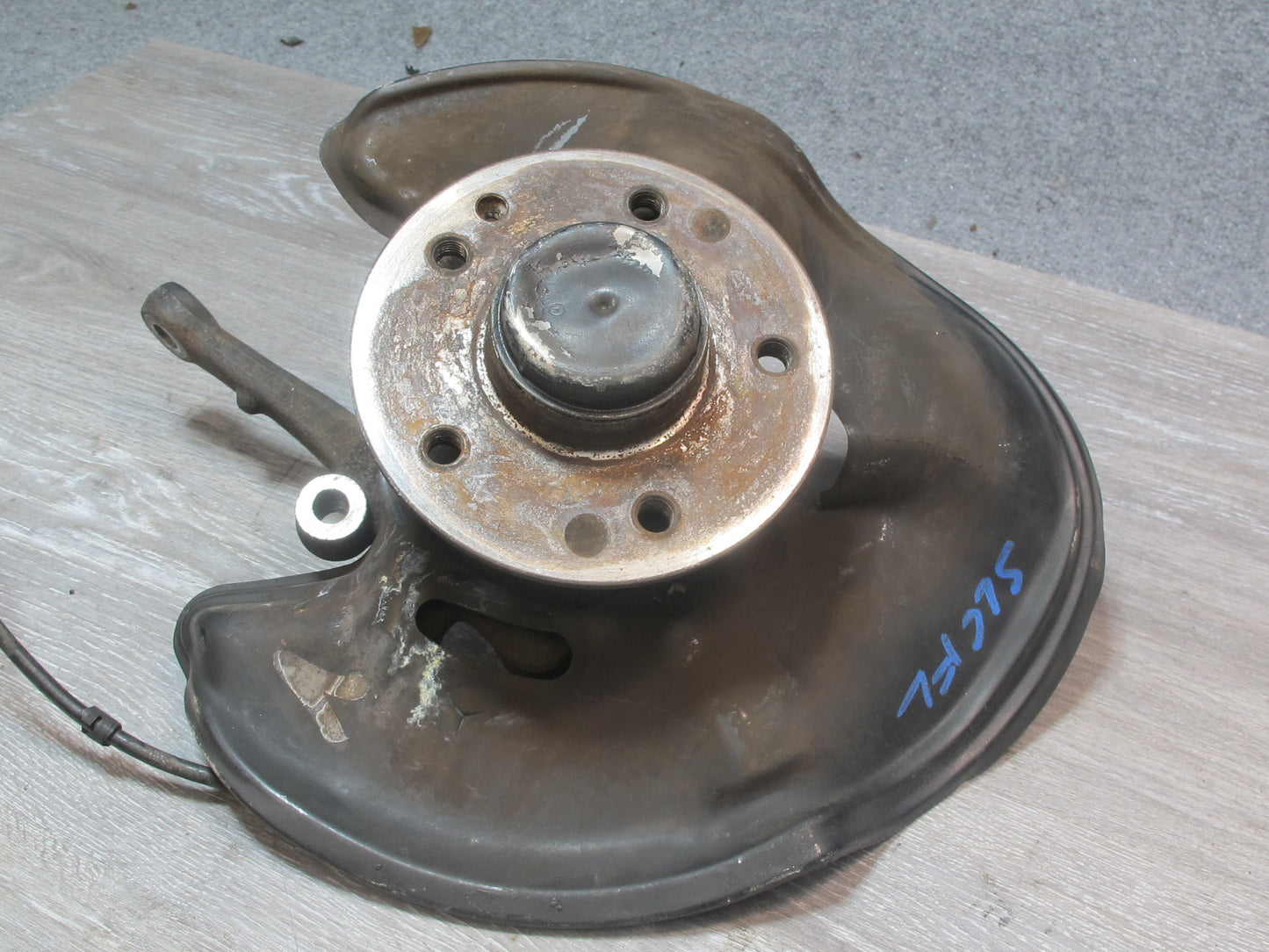 96-02 Mercedes R129 Sl-class Front Left Spindle Knuckle Wheel Hub Bearing OEM