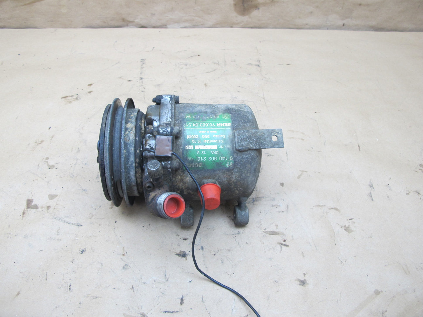 86-87 BMW E24 635CSI R12 A/C Air Conditioning Compressor OEM