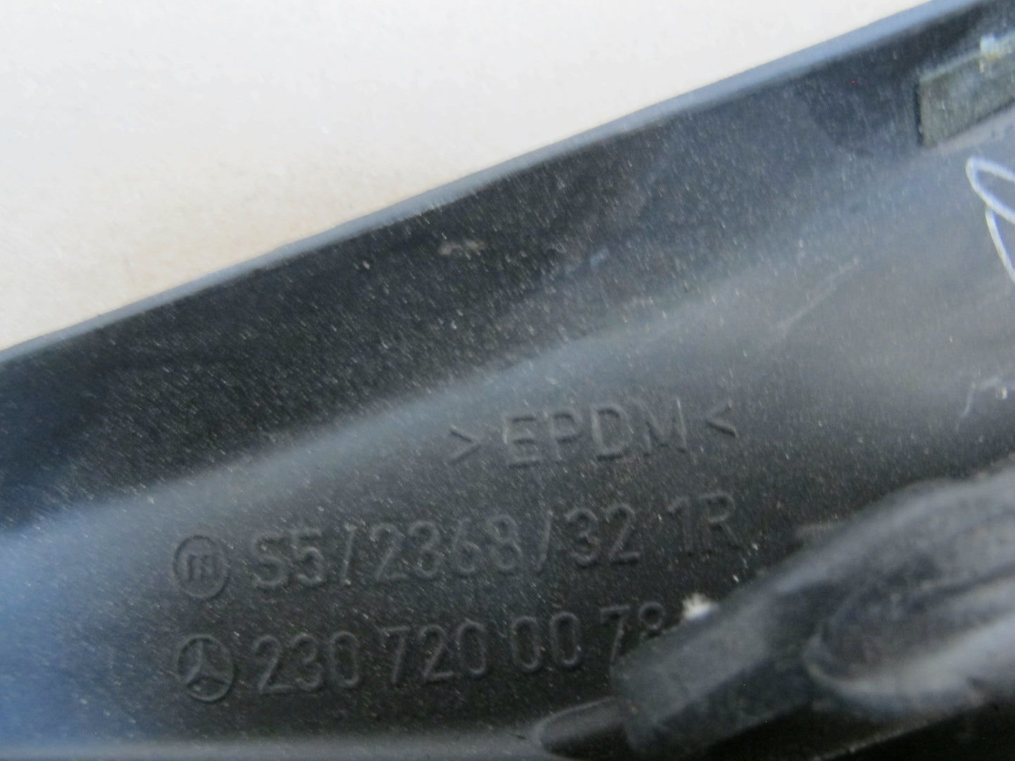 03-12 Mercedes R230 Sl-class Set of 4 Windshield & Door Weatherstrip Seal OEM