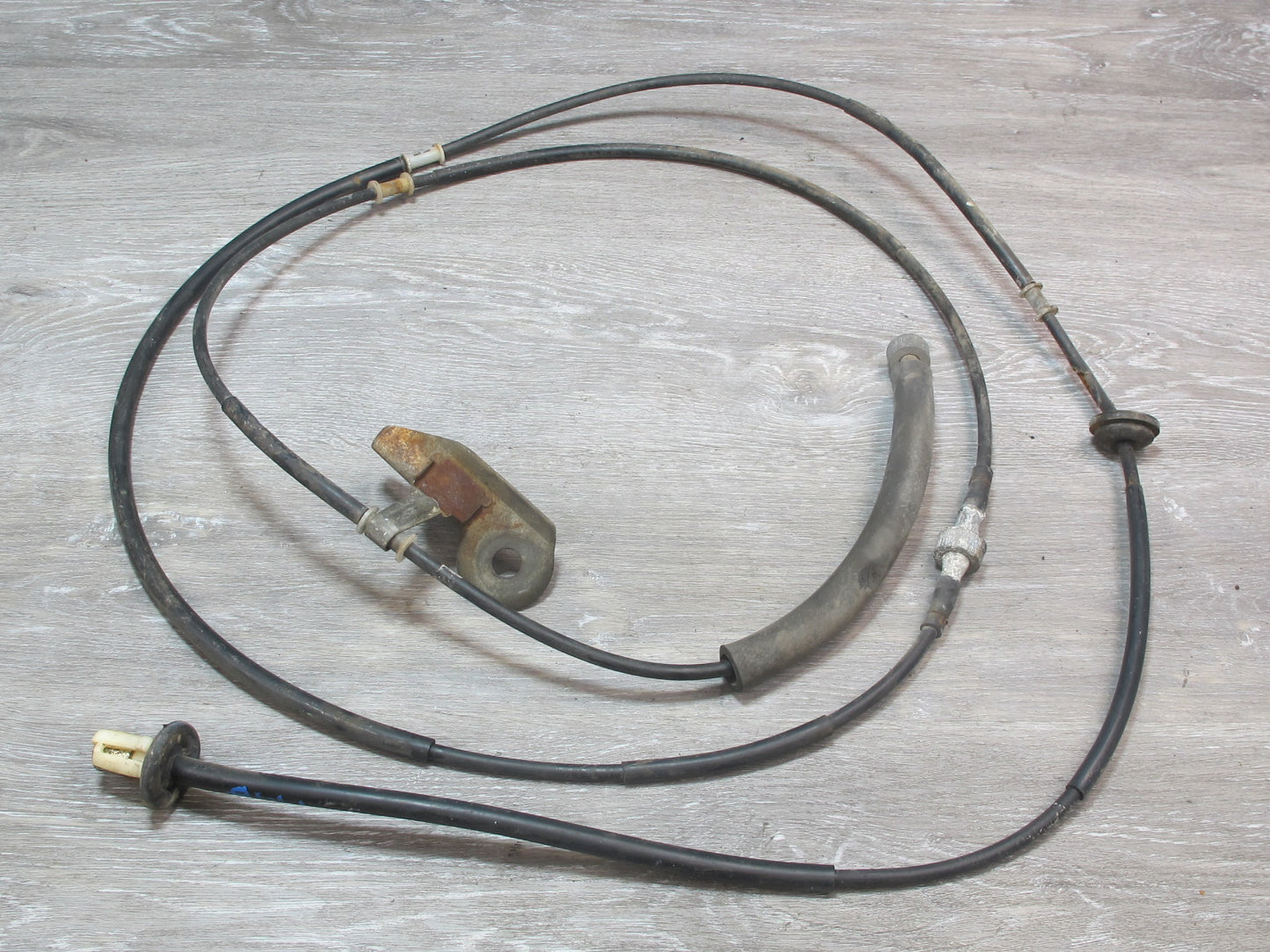 91-92 Toyota SW21L MR2 NON Turbo M/T Speedometer Cable OEM