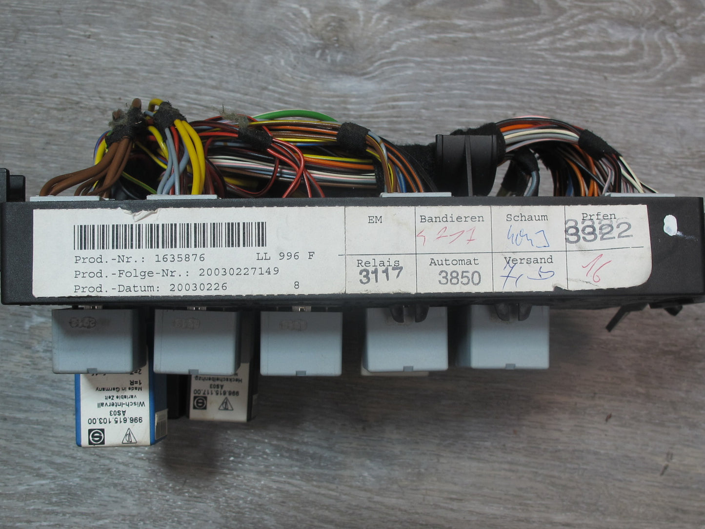 1999-2005 Porsche 911 Carrera 996 Power Distribution Fuse Relay Box Module Unit